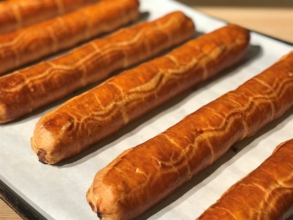 Roomboter amandelstaaf