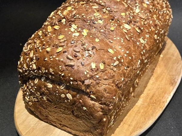 3 meergranen broden 3 voor &euro; 11.00